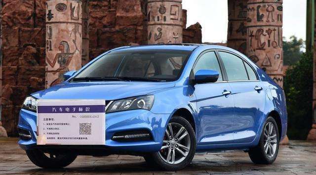 車管所最新規定: 8月起, 這個小東西私家車都得安裝, 否則罰款500