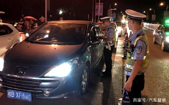 喝完一瓶啤酒過多久才能開車？交警：過了這個點，查不出一點酒精