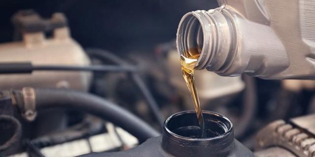 機油少了可以直接加嗎