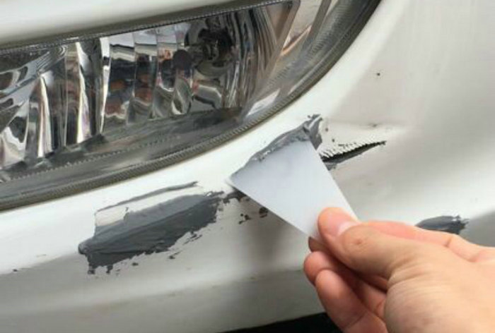 白色汽車刮了點漆怎樣自己修復(fù)