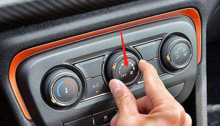 新能源汽車空調不制熱的原因