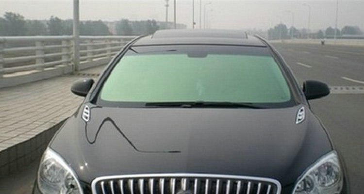 汽車前擋風玻璃可以不貼玻璃膜嗎