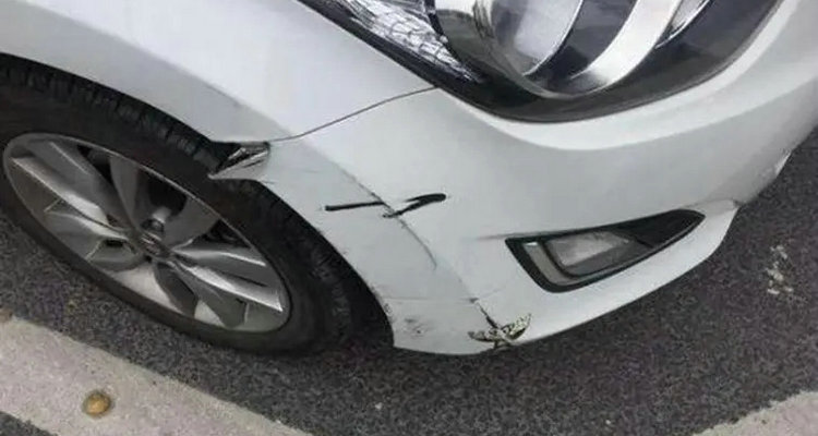 車子不知道被誰(shuí)刮了怎么辦
