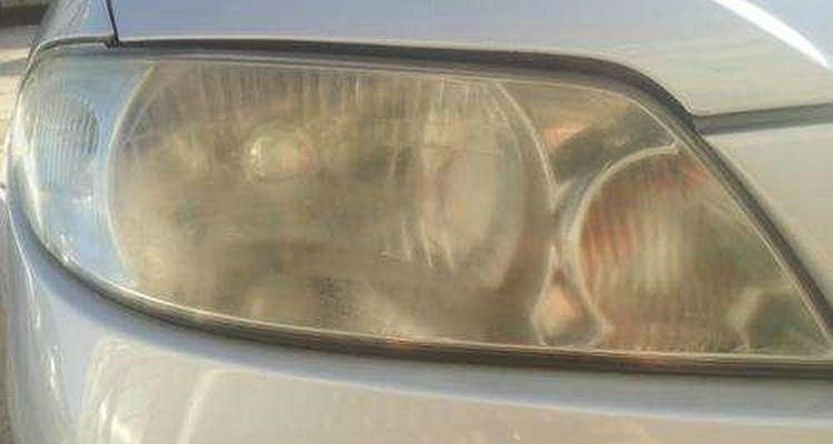 汽車大燈罩發黃氧化怎么辦
