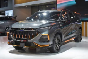 長(zhǎng)安歐尚x5價(jià)格2021款落地價(jià) 歐尚x5落地價(jià)9萬(二手僅售6萬)