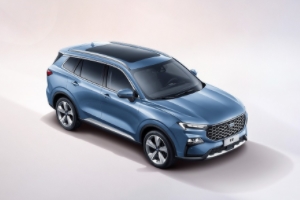 福特領睿2022款參數 全系使用1.5T發動機（車身4630/1935/1706/2726毫米）