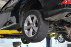 汽車大保養做些什么項目 更換機油、三濾、變速箱潤滑油、火花塞等