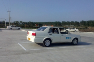 駕校學(xué)車(chē)多少錢(qián) 價(jià)格3000-10000元之間（駕駛類型不同費(fèi)用不同）