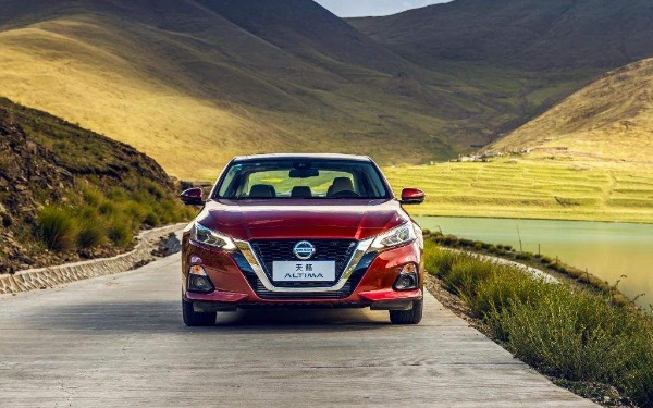 2021款東風日產(chǎn)天籟上市 尼桑天籟價格最新詳情