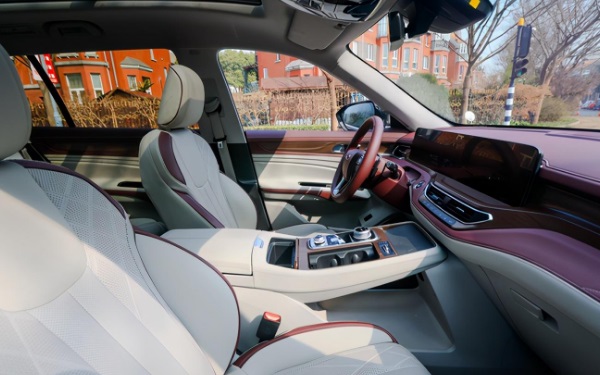 汽車(chē)改裝app軟件 汽車(chē)改裝配件哪里買(mǎi)比較靠譜