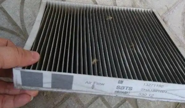 觀致5空調濾芯位置在哪里 位置在副駕駛手套箱內側