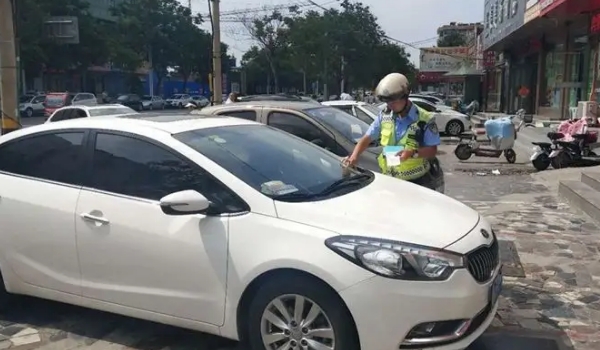 挪車打什么電話可以聯系到車主 四種方式可聯系車主（110報警對付“無賴”最舒心）