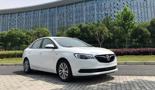 別克英朗車怎么樣好不好，動(dòng)力/空間滿足家用
