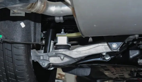 沃爾沃xc90的口碑怎么樣 車身長(zhǎng)達(dá)4.9米(舒適性高采用獨(dú)立懸架)