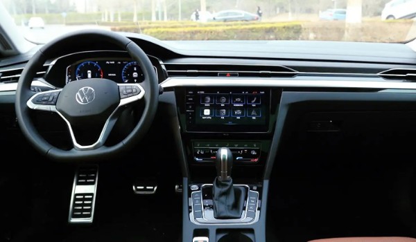 大眾cc屬于什么檔次的車 屬于B級(jí)轎跑(車身長(zhǎng)達(dá)4.8米)