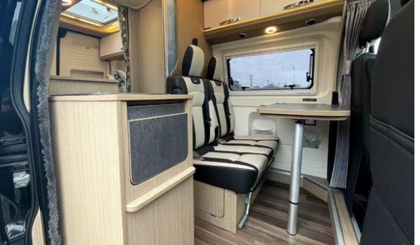 福特小房車16.8萬(wàn)，內(nèi)裝精致全面（適合兩人旅行）
