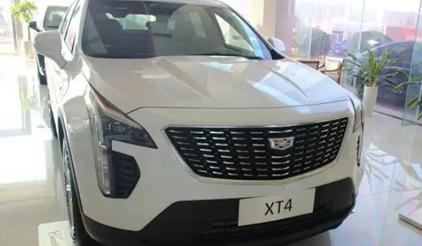凱迪拉克xt4這款車到底怎么樣 搭載2.0T發(fā)動機(jī)(百公里油耗10L)