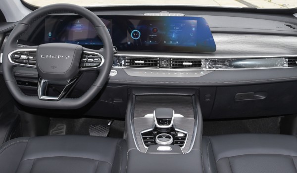奇瑞瑞虎8pro怎么樣 搭載2.0T發動機(車身長達4.7米)