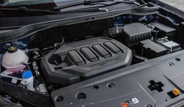 福特領(lǐng)睿口碑怎么樣 車身長達(dá)4.6米(搭載1.5T發(fā)動機(jī))