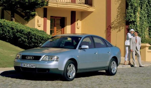 奧迪a6新車報(bào)價(jià) 奧迪A6已經(jīng)停產(chǎn)（停產(chǎn)時(shí)是04款售價(jià)30.80萬(wàn)）