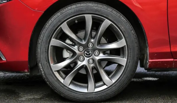 馬自達阿特茲輪胎型號是多少 輪胎型號225/45 r19(韓泰輪胎)