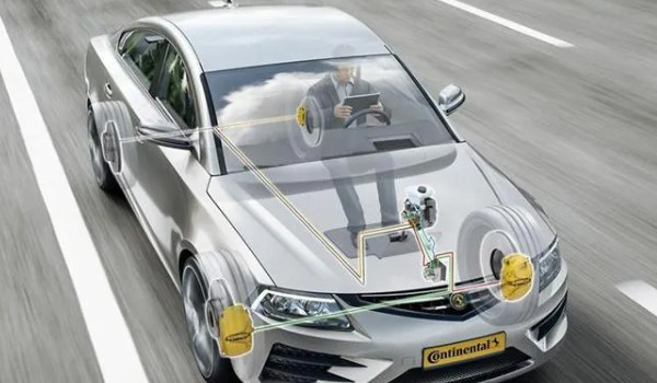 ebs是什么意思 汽車電子制動系統(tǒng)(縮短剎車反應(yīng)時(shí)間)
