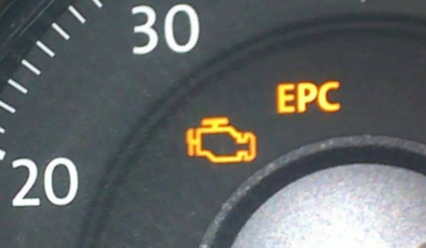 epc燈亮是什么故障 發動機電子節氣門故障（需要立即對車輛檢修）