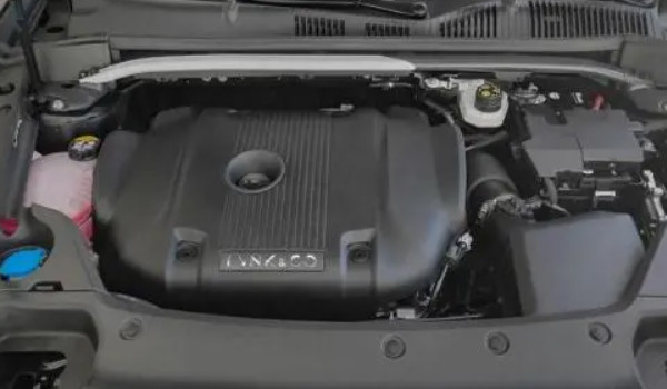 領(lǐng)克02怎么樣值得買(mǎi)嗎 百公里油耗8.5L(馬力可達(dá)190匹)