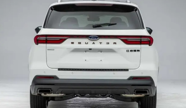福特領裕怎么樣值得購買嗎 百公里油耗11.8L(馬力可達224匹)