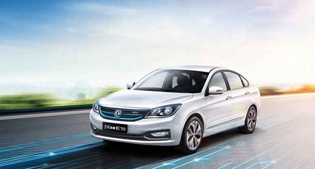 東風(fēng)e70電動(dòng)汽車(chē)報(bào)價(jià)，官方指導(dǎo)價(jià)15.28萬(wàn)元