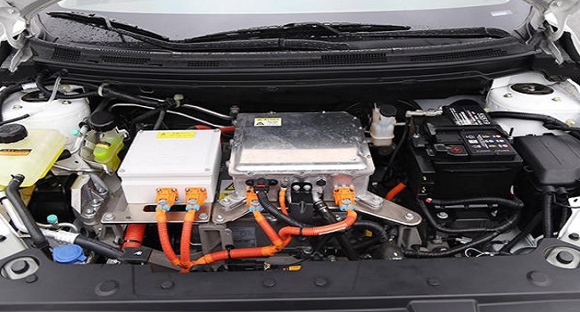 東風(fēng)e70電動(dòng)汽車(chē)報(bào)價(jià)，官方指導(dǎo)價(jià)15.28萬(wàn)元