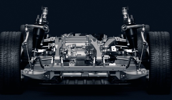 蔚來ec7配置參數如何 車長4.9米(續航可達635km)