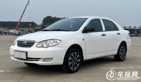 比亞迪f3怎么樣 車輛油耗很不錯、車身內(nèi)部空間寬敞（百公里油耗5.9升）