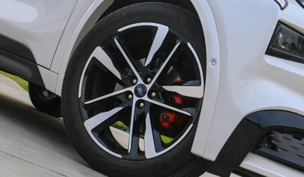 福特evos輪胎型號(hào)規(guī)格 尺寸為255/45 r20(胎寬255mm)