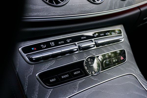 依舊很優雅 試駕全新奔馳CLS 350 4MATIC