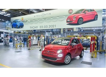 零跑在波蘭Stellantis工廠生產(chǎn)電動(dòng)汽車 首批車型已下線 封面圖