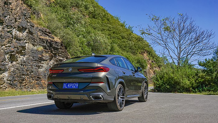 全副武裝的德系戰艦 BMW全新X6評測 