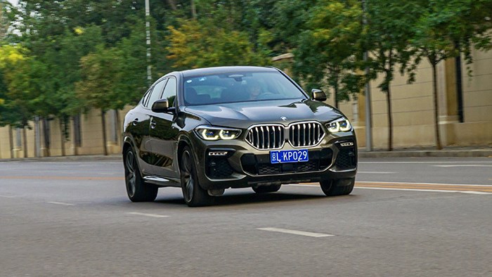 全副武裝的德系戰艦 BMW全新X6評測 