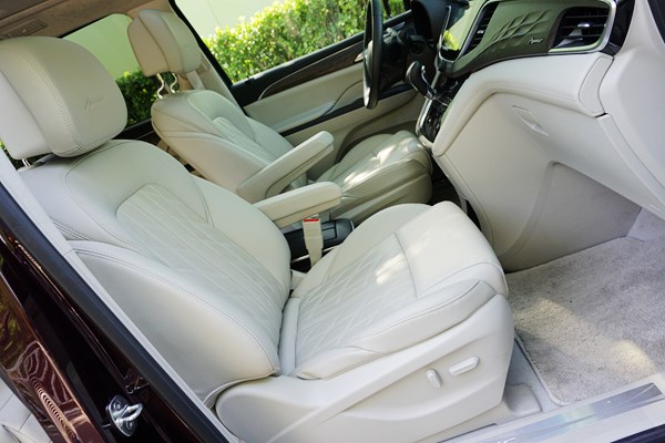 全方位提升 萬車網試駕別克GL8 Avenir