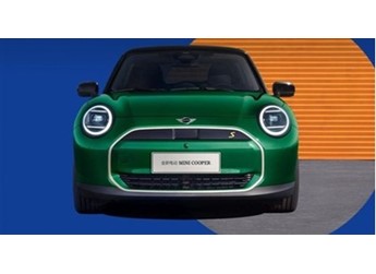 相聲演員于謙現場助陣！全新MINI COOPER純電版上市：18.98萬起 封面圖